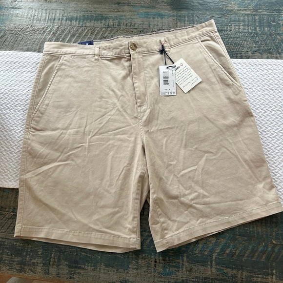 Johnnie-O Mens 38 Shorts NWT 9 inch inseam light tan khaki - Picture 1 of 10